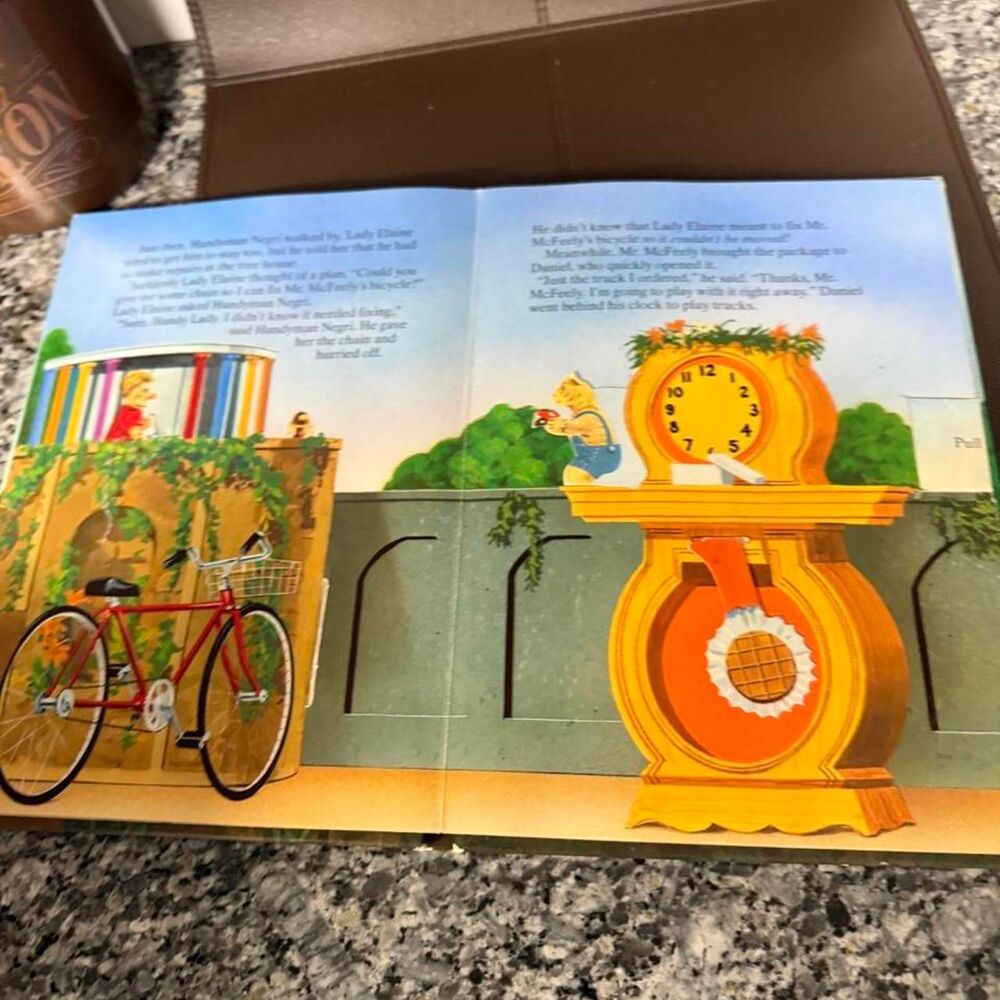 Disney multi Books - Picture 4 of 7